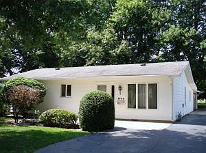 3rd image of 1344 Rock Island Ave