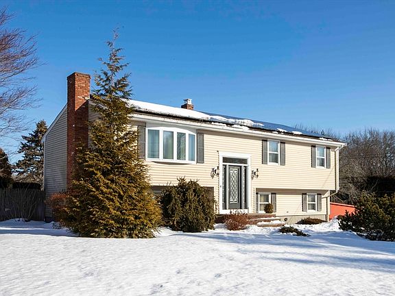 3rd image of 795 Old Warren Rd