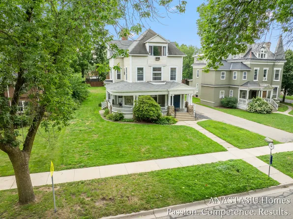 450 Fountain St NE, Grand Rapids, MI 49503