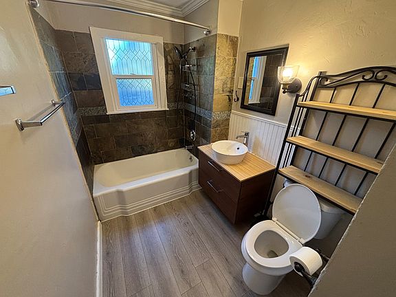 4th image of 23 Alsace Way