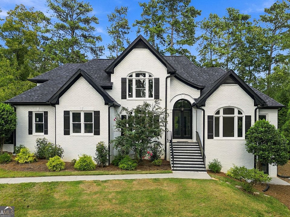 1st image of 4 Irwin Ct NW