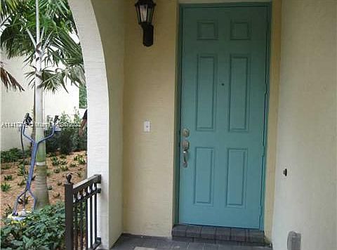 4th image of 2944 St Thomas Dr #2944