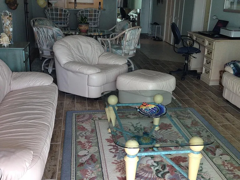 5 Sunflower St #10 — Photo 4