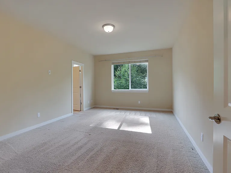 1418 34th St SE — Photo 17