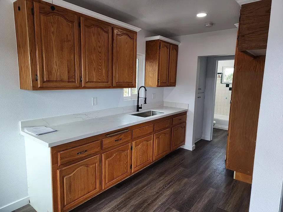 2170 Pasadena Ave #4