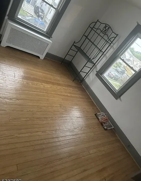 191 Hollywood Ave — Photo 2