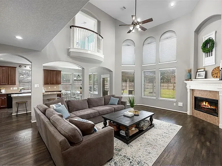 10822 Cornwall Ln — Photo 38