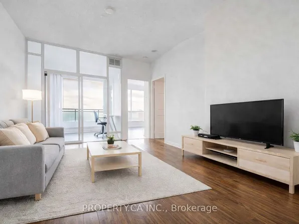 18 Holmes Ave, Toronto, ON