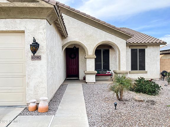 3rd image of 40940 N Vine Ave