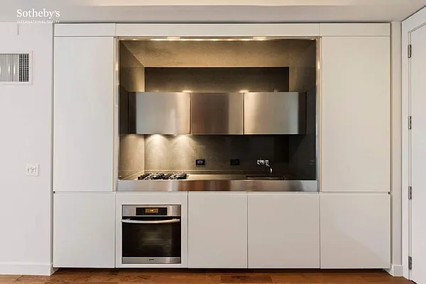 Rented by Sotheby's International Realty | media 23