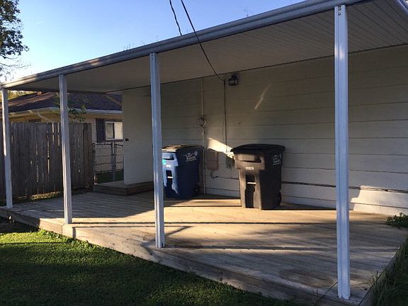 3rd image of 504 Meadowlawn Dr