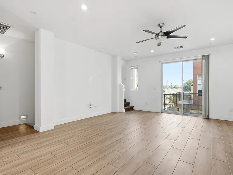 820 N 8th Ave #24 — Photo 10