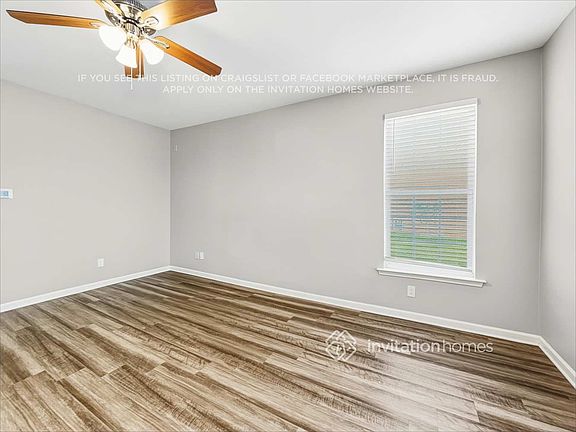 5th image of 118 New York Dr