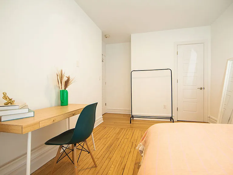 111 Greenpoint Ave #A2 — Photo 15