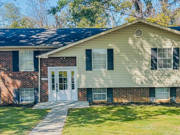 3rd image of 4429 Danbury Dr