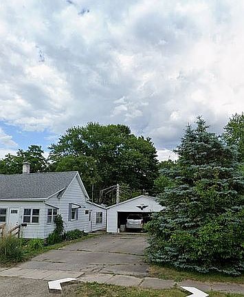 3rd image of 741 N 8th St