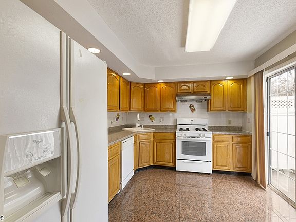 3rd image of 3406 French Dr