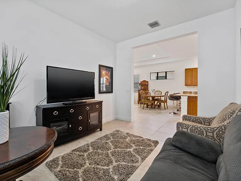 5409 Santa Rosa Ln — Photo 14