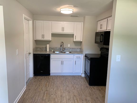 5th image of 326 Sonora Dr