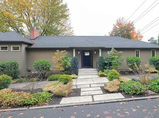 7000 SW Laview Dr, Portland, OR 97219
