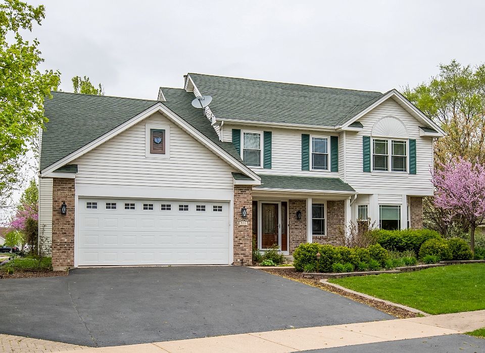 1st image of 528 Parkview Ct