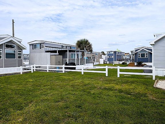 5th image of 101 Islander Dr #31