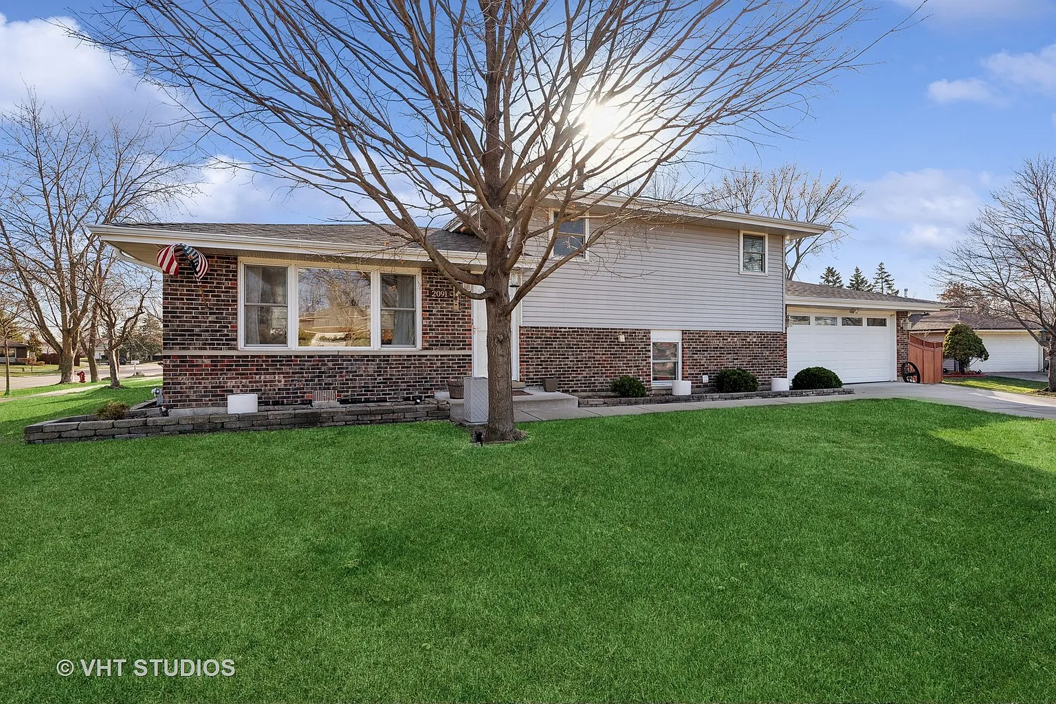 2091 N Almond Ct photo 1