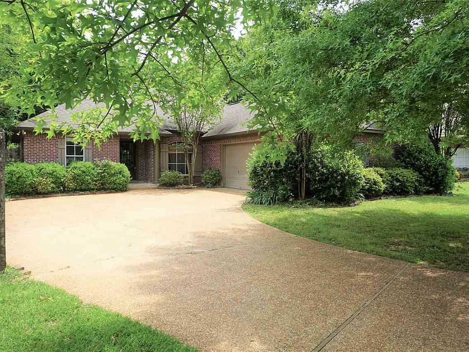 1st image of 104 Keats Ct