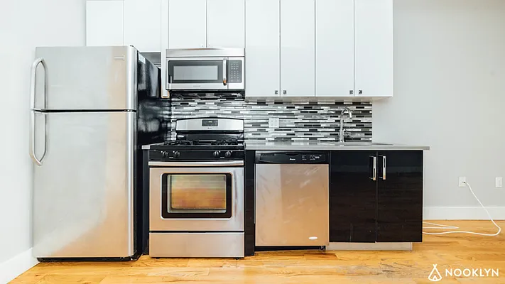 Rented by Nooklyn NYC LLC | media 1