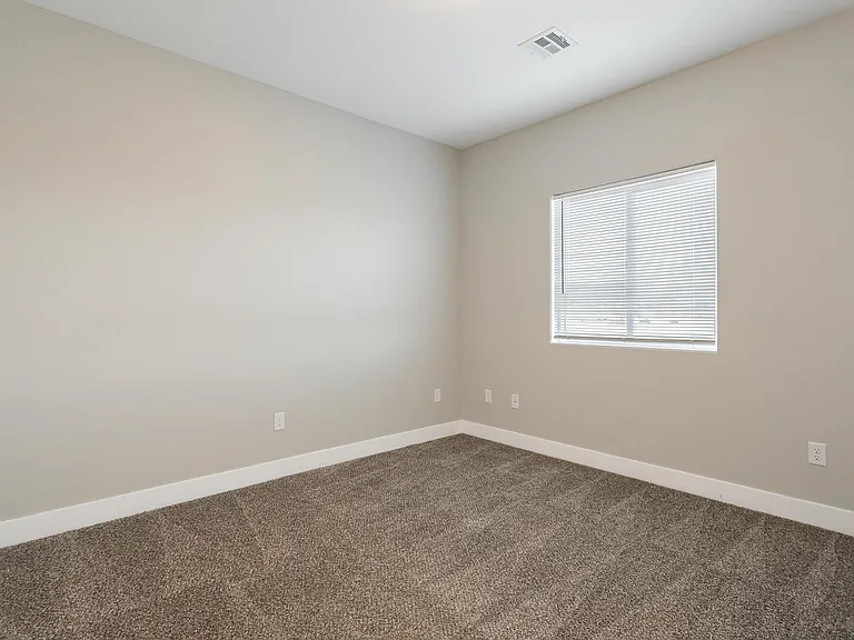 1681 S Dandelion St #1 — Photo 15