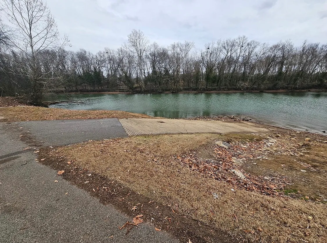 1403 Old Louisville Rd — Photo 3