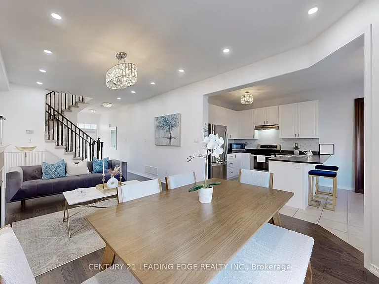 1574 Edgecroft Dr — Photo 18
