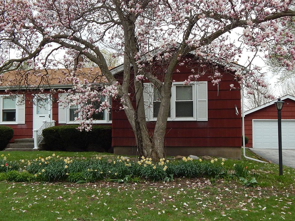 1st image of 20154 Blackstone Ave
