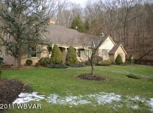 1216 Vallamont Dr NW, Williamsport, PA 17701