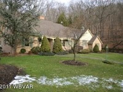 1216 Vallamont Dr NW, Williamsport, PA, 17701