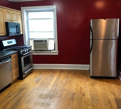 5th image of 634 Harrison St APT 2