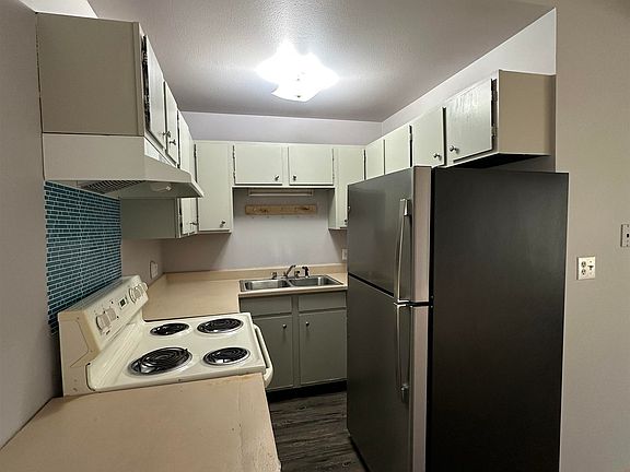 5th image of 11 Cottontail Ln APT C