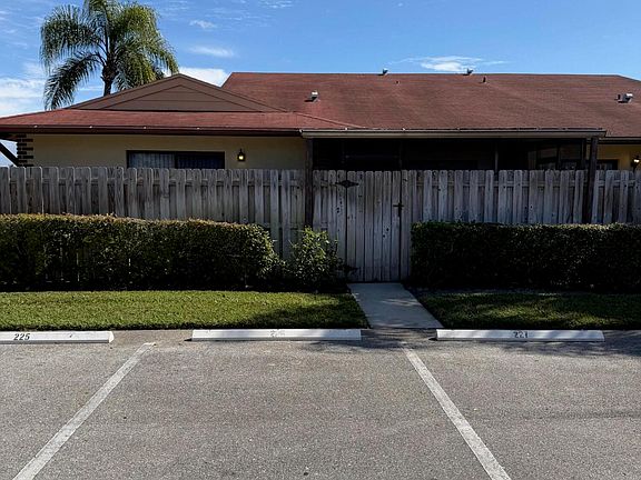 2nd image of 4413 Woodstock Drive #A