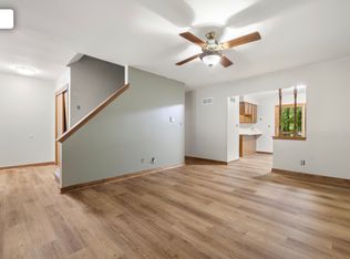7200 Ashwood Ln, Wind Lake, WI 53185