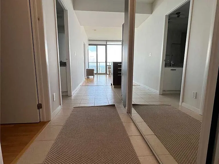 832 Bay St #3903 — Photo 5