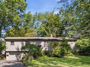 10 Kaine Drive, Albany, NY 12203