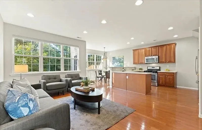 2 bed, $3,550 — Photo 3