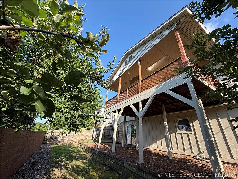 3925 E 60th Pl — Photo 40