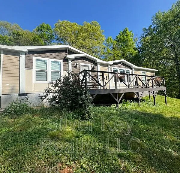758 County Road 319 — Photo 2