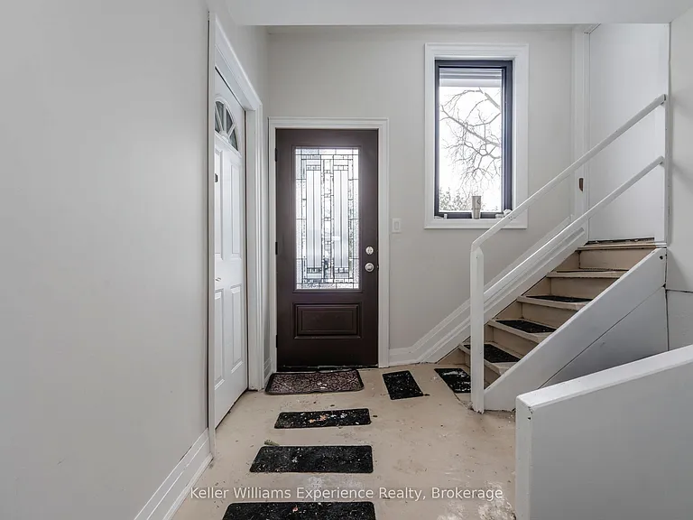 65 Drury Ln — Photo 3