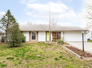 52 Countryside Ln, Fairview Heights, IL