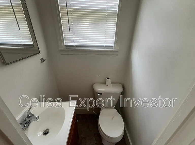 1209 W Wildwood Ave — Photo 8
