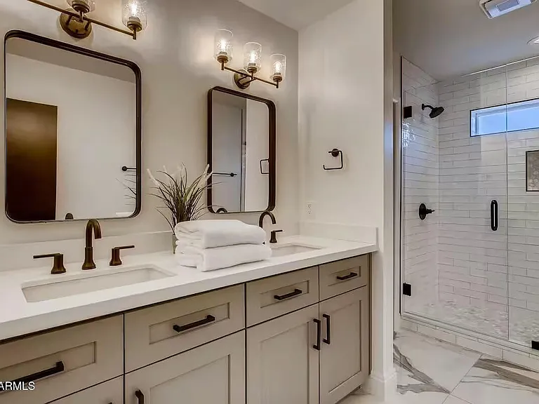 8115 E Edgemont Ave — Photo 15