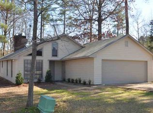 105 Bellegrove Ln, Brandon, MS 39047