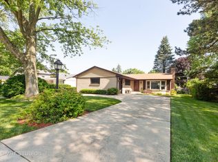 1766 E Euclid Ave, Mount Prospect, IL